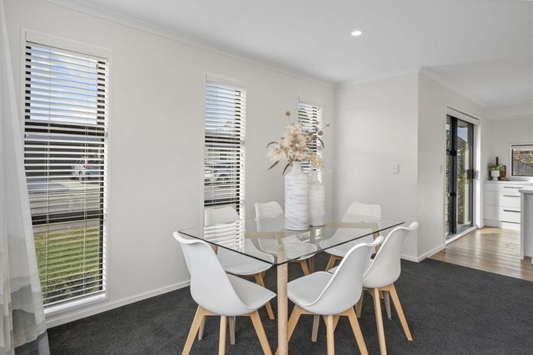 Photo of property in 25 Malaga Crescent, Harewood, Christchurch, 8051