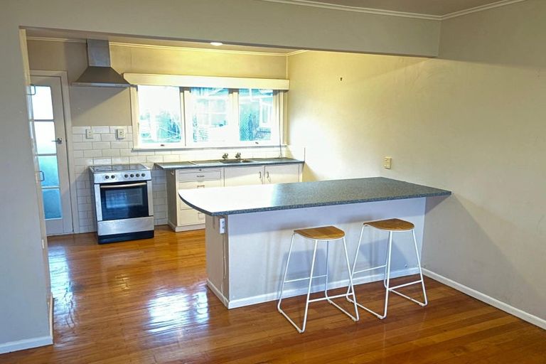 Photo of property in 7/15 Gladstone Road, Northcote, Auckland, 0627