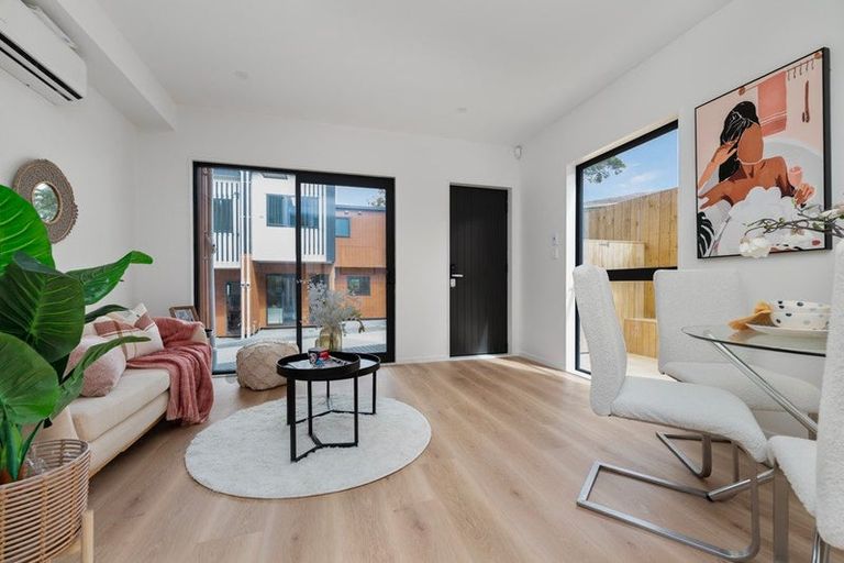 Photo of property in 6/18 Dellwood Avenue, Henderson, Auckland, 0612