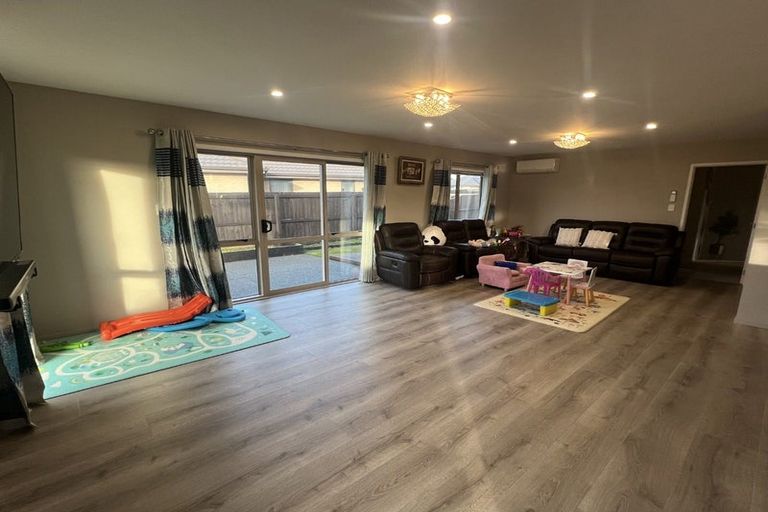 Photo of property in 7 Azara Way, Wigram, Christchurch, 8025