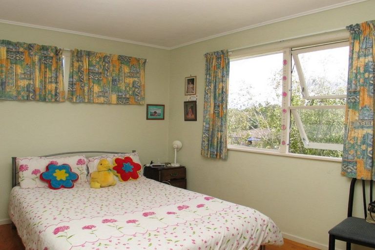 Photo of property in 34 Hellyers Street, Birkdale, Auckland, 0626
