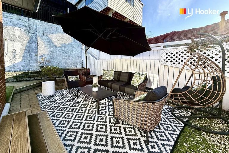 Photo of property in 104 Forbury Road, Saint Clair, Dunedin, 9012