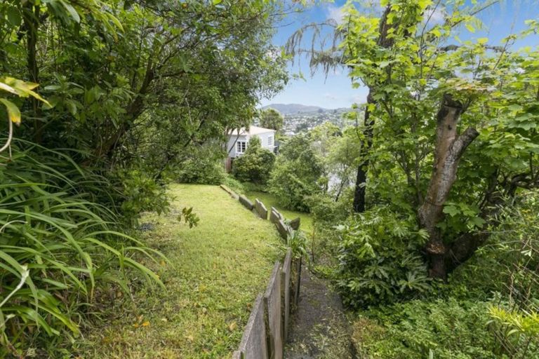 Photo of property in 105 Orangi Kaupapa Road, Northland, Wellington, 6012