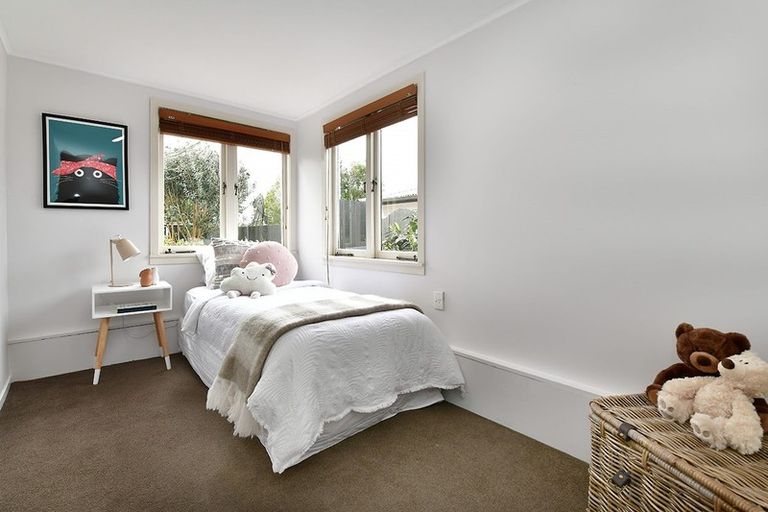 Photo of property in 10 Castleton Street, Birkdale, Auckland, 0626