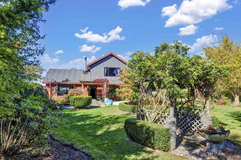 Photo of property in 1 Totara Drive, Oxford, 7430