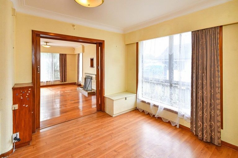 Photo of property in 14 Grove Road, Papakura, 2110