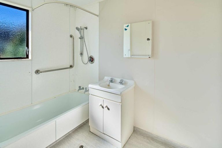 Photo of property in 126a Waiwhetu Road, Waterloo, Lower Hutt, 5011