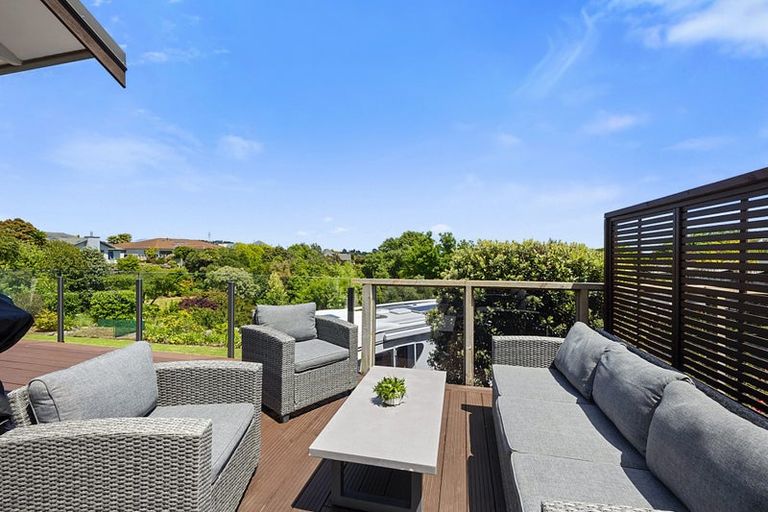 Photo of property in 438 Mangorei Road, Highlands Park, New Plymouth, 4312