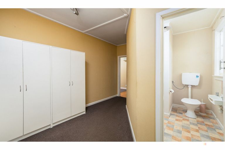 Photo of property in 53 Rhodes Street, Waimate, 7924