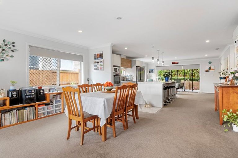 Photo of property in 10 Furl Close, Pyes Pa, Tauranga, 3112
