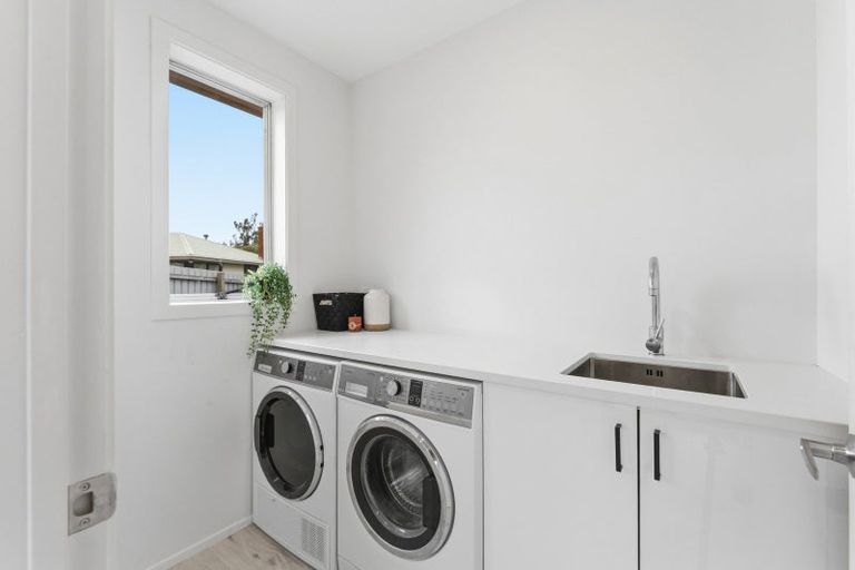 Photo of property in 23 Watson Street, Green Island, Dunedin, 9018