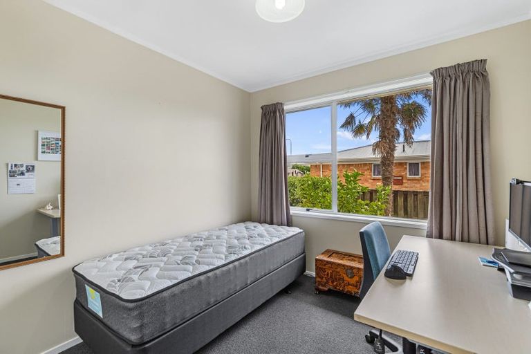 Photo of property in 31 Poaka Avenue, Dinsdale, Hamilton, 3204