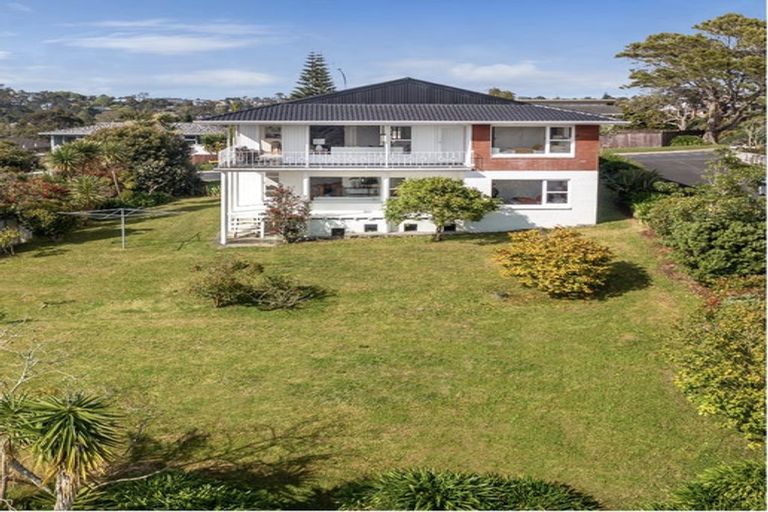 Photo of property in 85 Glamorgan Drive, Torbay, Auckland, 0630