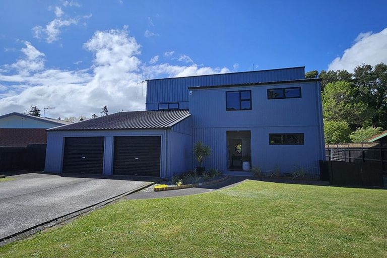 Photo of property in 36 Wanganui Road, Marton, 4710