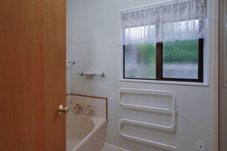 Photo of property in 9f2 Mules Street, Stoke, Nelson, 7011