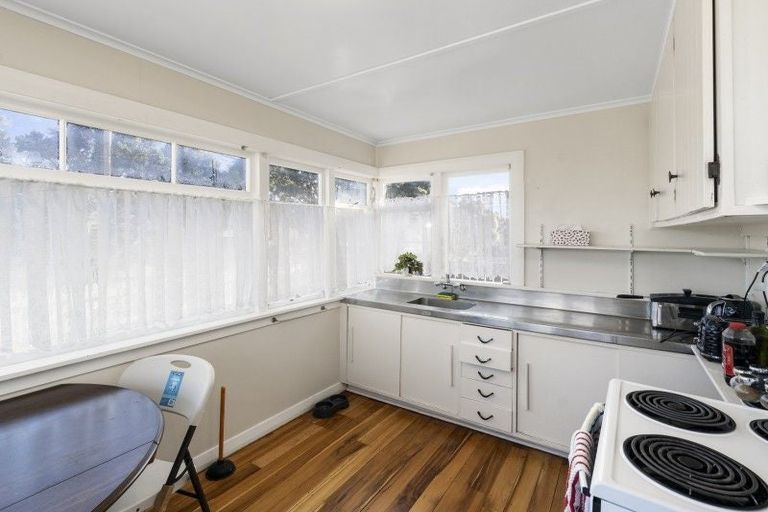 Photo of property in 64 Kauri Street, Miramar, Wellington, 6022