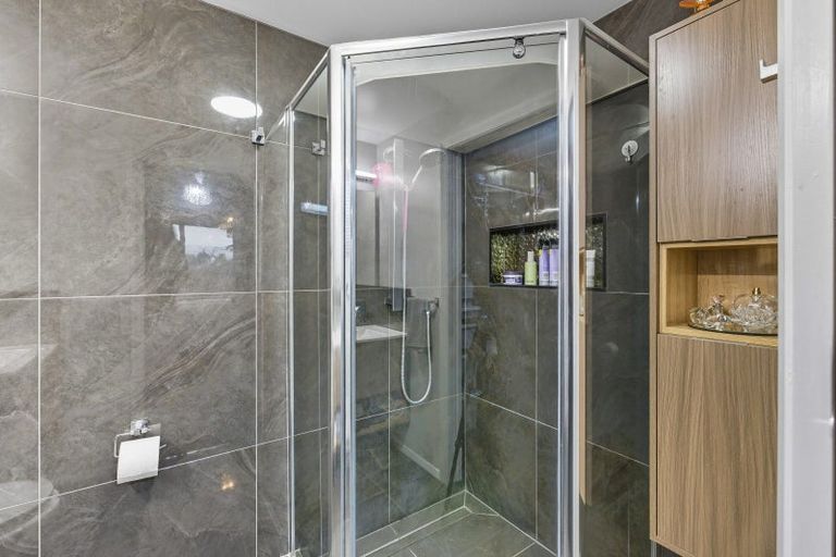 Photo of property in 127 Winchester Street, Levin, 5510