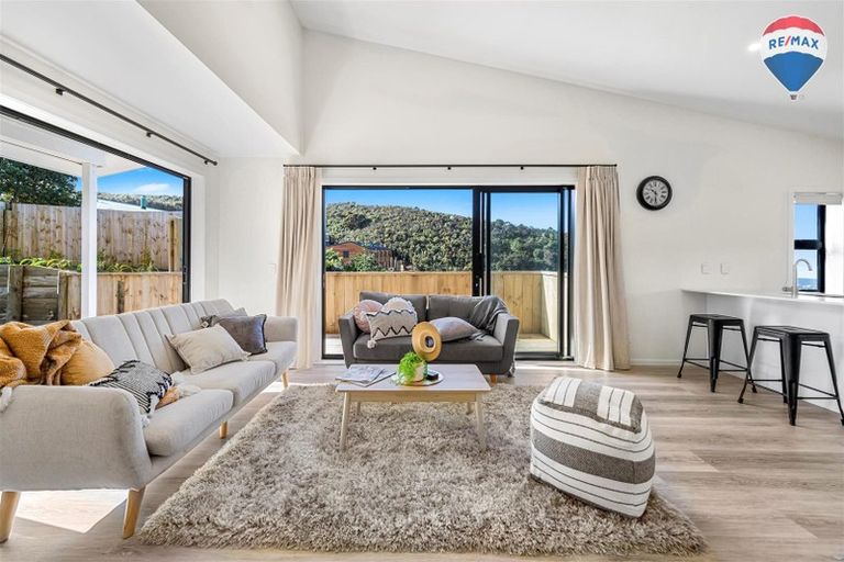 Photo of property in 18au7 Cathie Place, Karori, Wellington, 6012