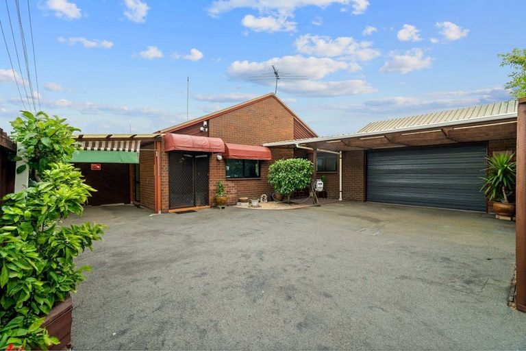 Photo of property in 65 Waimairi Road, Upper Riccarton, Christchurch, 8041