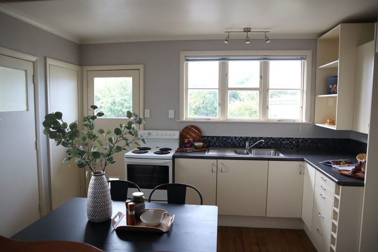 Photo of property in 8 Paisley Street, Awapuni, Palmerston North, 4412