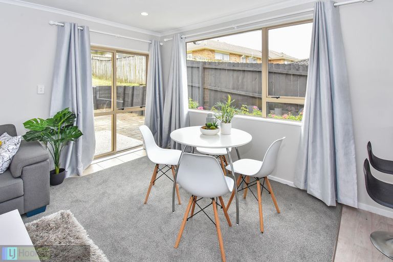 Photo of property in 26 Piriti Place, Weymouth, Auckland, 2103