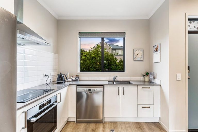 Photo of property in 22 Peihana Road, Hobsonville, Auckland, 0616