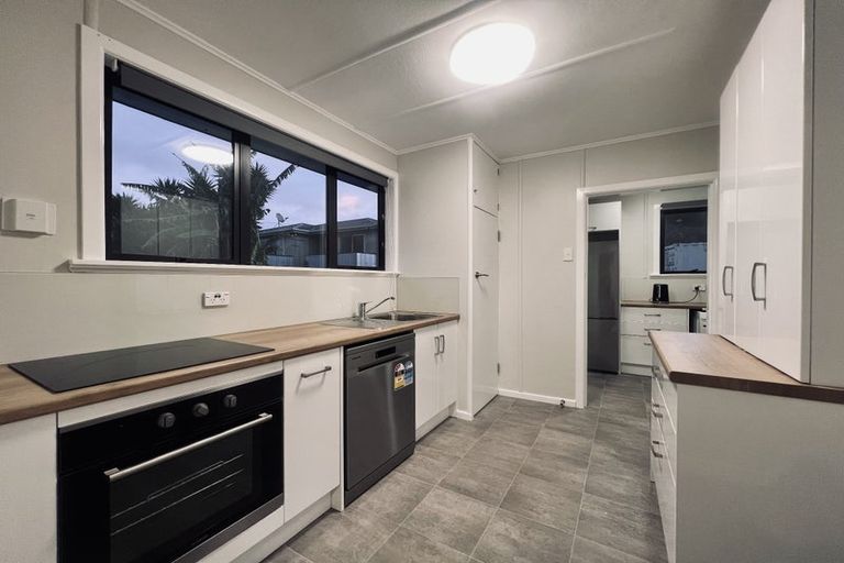 Photo of property in 1 Pukemiro Road, Te Kamo, Whangarei, 0112