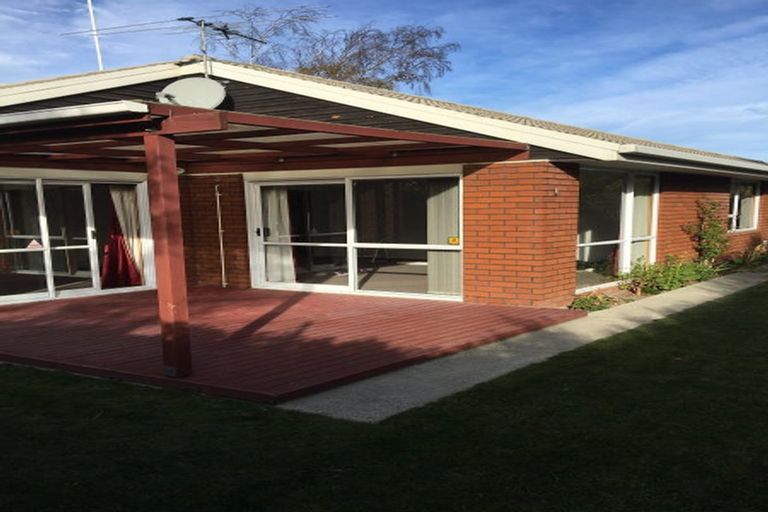 Photo of property in 1/51 Sturrocks Road, Redwood, Christchurch, 8051