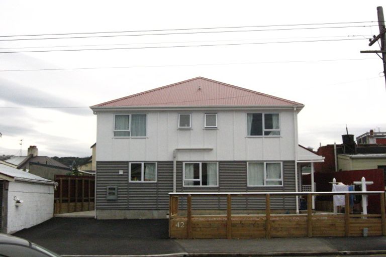 Photo of property in 42 Clyde Street, North Dunedin, Dunedin, 9016