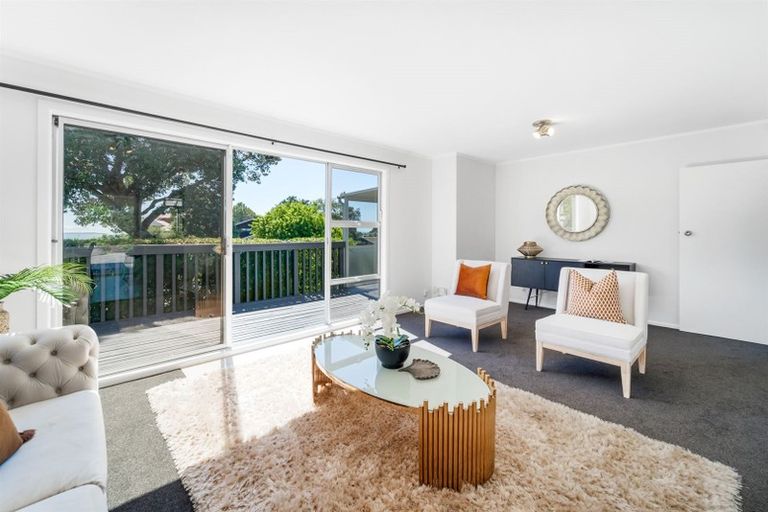 Photo of property in 10 Helvetia Drive, Browns Bay, Auckland, 0630