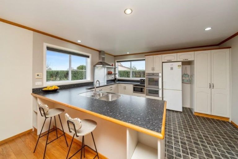 Photo of property in 10 Maire Street, Hawera, 4610
