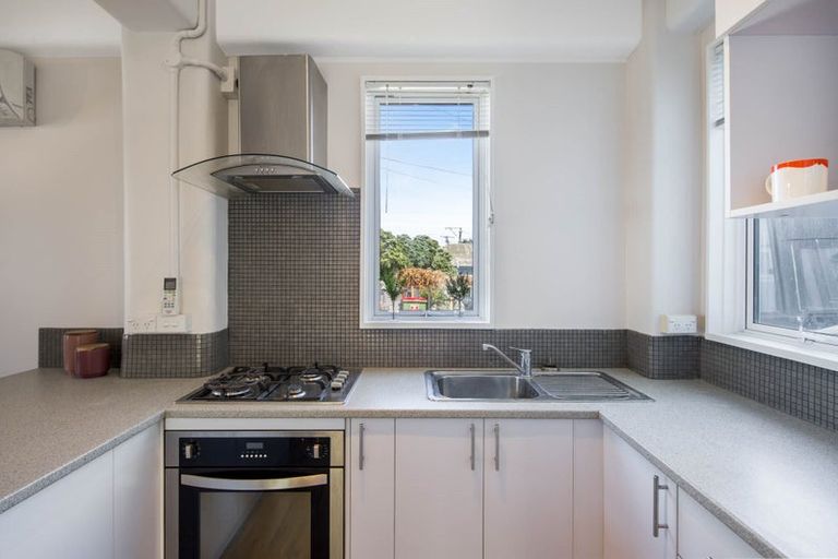 Photo of property in San Antonio Flats, 12f1 Kilbirnie Crescent, Kilbirnie, Wellington, 6022
