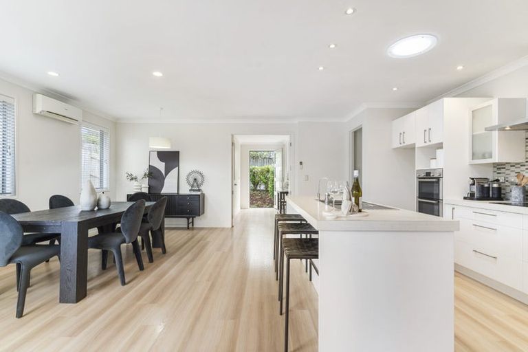 Photo of property in 5 Tee Point, Red Beach, 0932