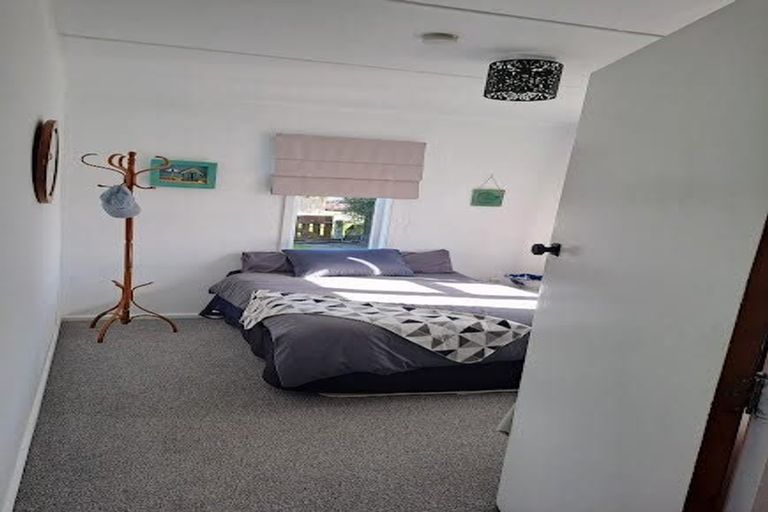 Photo of property in 11 Graham Street, Porangahau, 4293