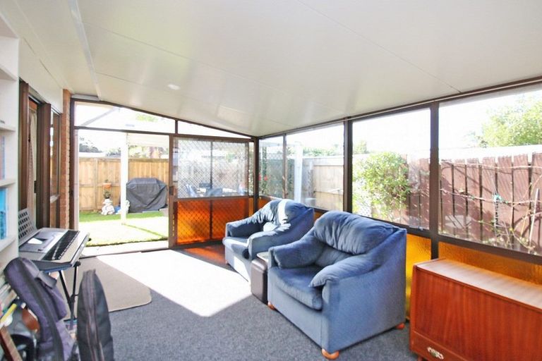 Photo of property in 8a Moorea Place, Mount Maunganui, 3116