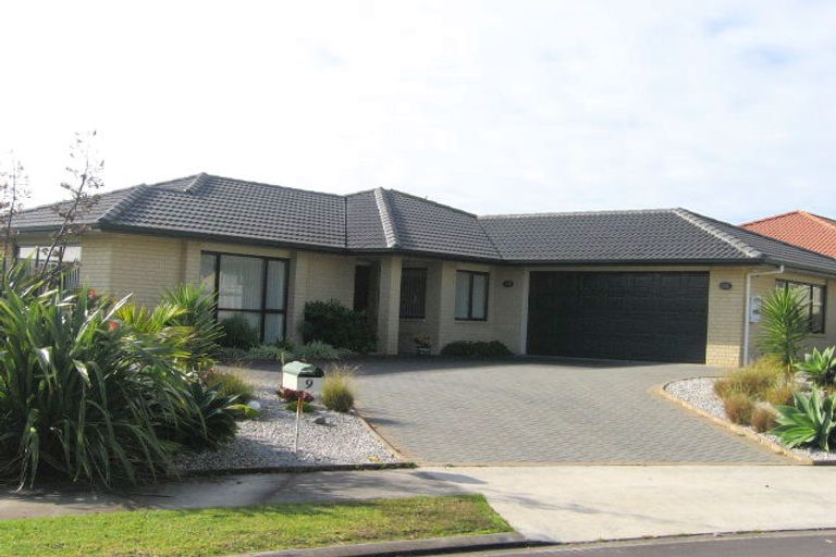 Photo of property in 9 Mohill Place, East Tamaki Heights, Auckland, 2016