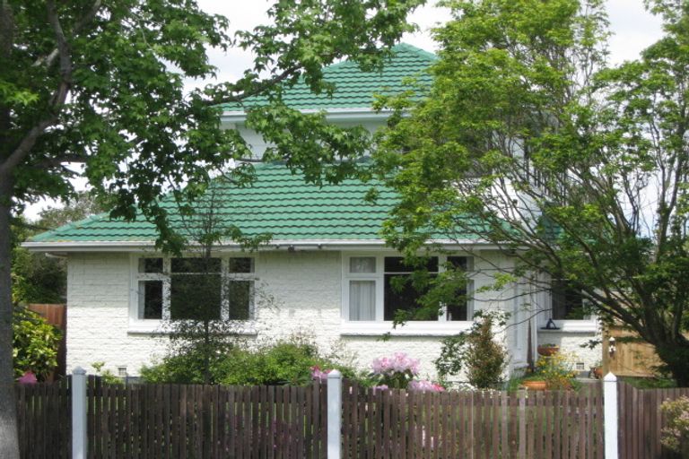 Photo of property in 72 Dunedin Street, Redwood, Christchurch, 8051