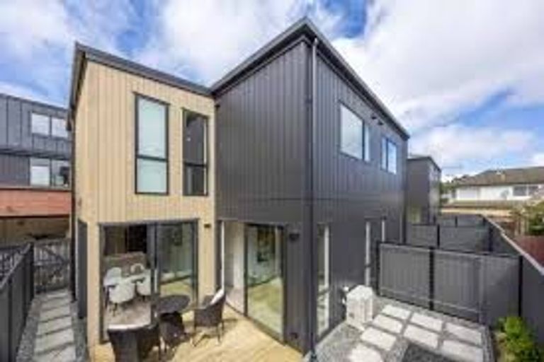 Photo of property in 26 Owens Road, Waiuku, 2123