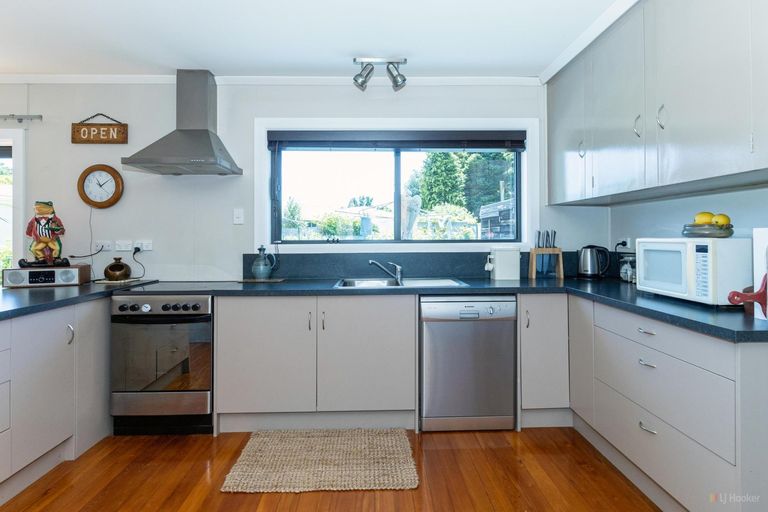 Photo of property in 3 Price Street, Waimate, 7924