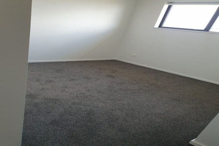 Photo of property in 10 Oriel Way, Rolleston, 7614