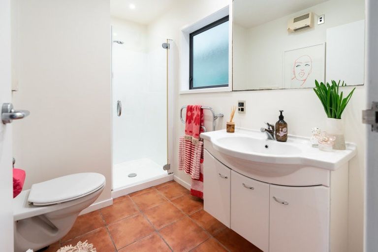 Photo of property in 5/96 Austin Street, Mount Victoria, Wellington, 6011