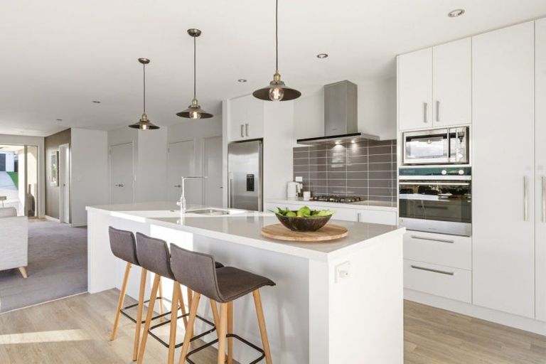 Photo of property in 244 Ballintoy Park Drive, Welcome Bay, Tauranga, 3175