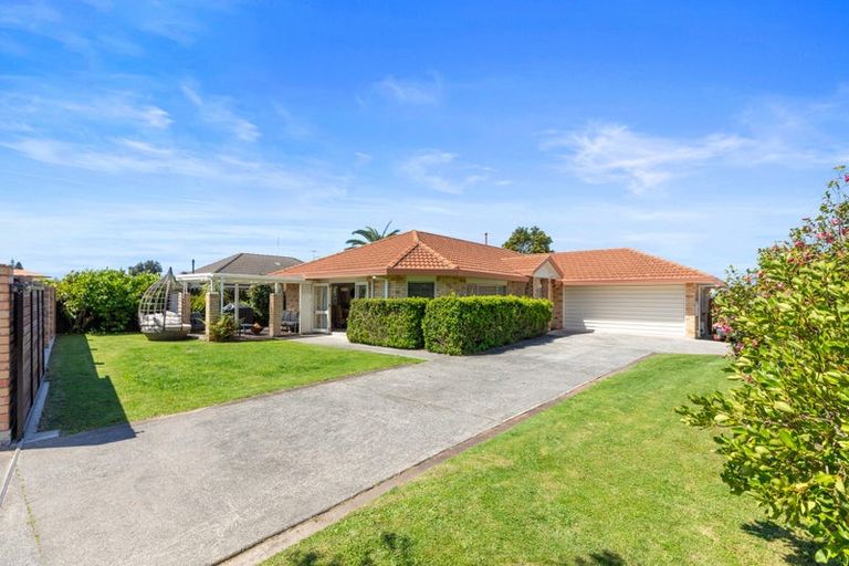 Photo of property in 10 Aldermen Avenue, Papamoa Beach, Papamoa, 3118