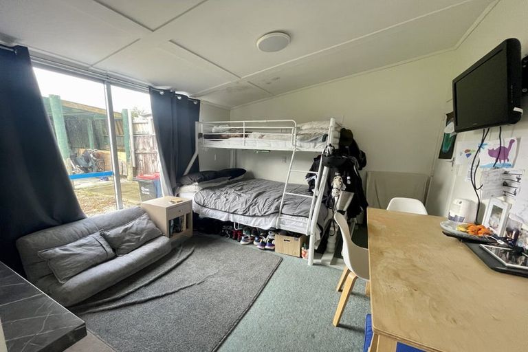 Photo of property in 20 Keats Crescent, Stoke, Nelson, 7011