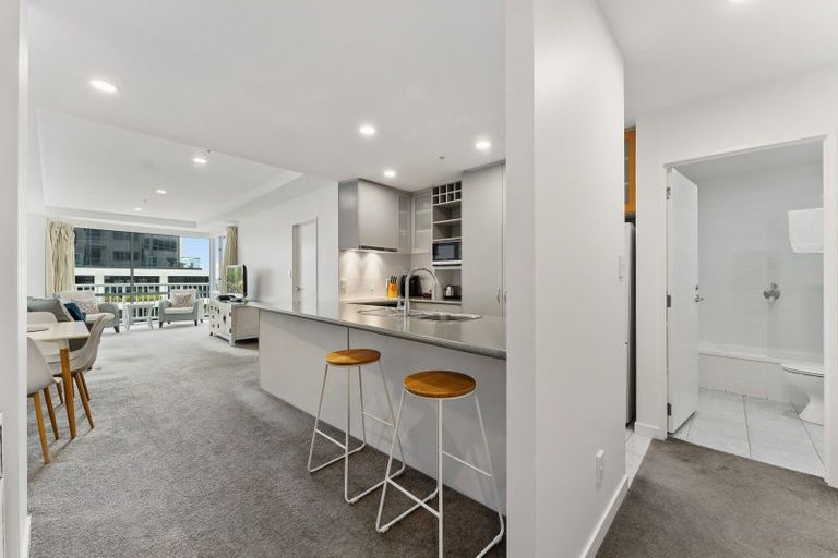 Photo of property in 12 Maunganui Road, Mount Maunganui, 3116