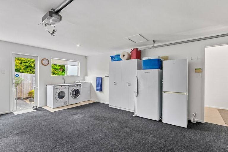 Photo of property in 1/14 Bournemouth Terrace, Murrays Bay, Auckland, 0630