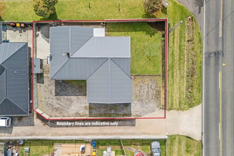Photo of property in 44 Egmont Road, Waiwhakaiho, New Plymouth, 4312