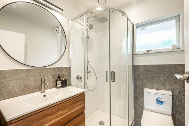Photo of property in 3/17 Saltburn Road, Milford, Auckland, 0620