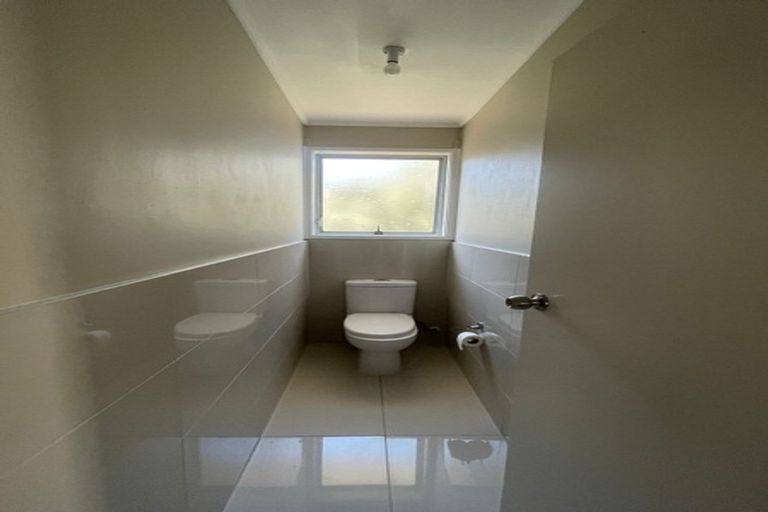 Photo of property in 1 Hobman Place, Manurewa, Auckland, 2102