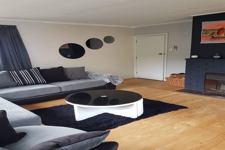 Photo of property in 18 Owhiti Street, Titahi Bay, Porirua, 5022